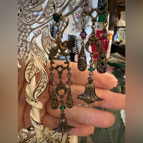 Silver post earrings vintage! Has purple and green stones! So sweet dangling! - Picture 1 of 8